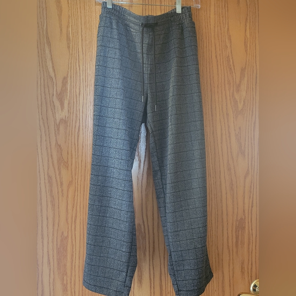 A New Day grey and black checkerd drawstring pants